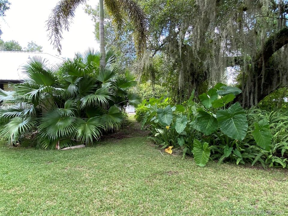 Recently Sold: $239,900 (3 beds, 2 baths, 1720 Square Feet)