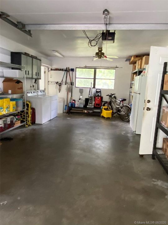 Recently Sold: $239,900 (3 beds, 2 baths, 1720 Square Feet)
