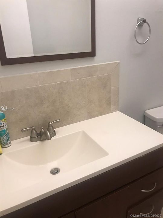 Recently Sold: $129,000 (1 beds, 1 baths, 685 Square Feet)