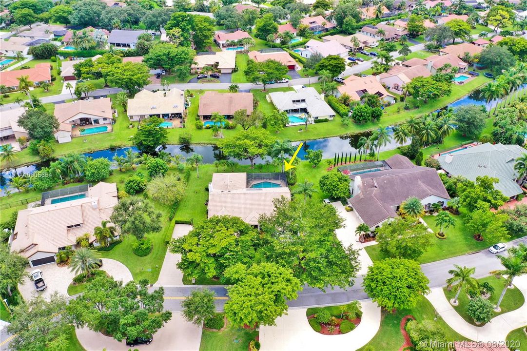 Recently Sold: $634,800 (5 beds, 3 baths, 2965 Square Feet)