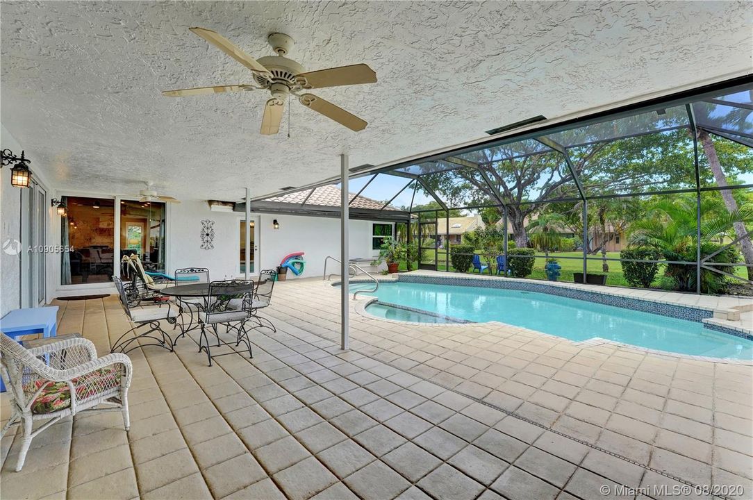 Recently Sold: $634,800 (5 beds, 3 baths, 2965 Square Feet)