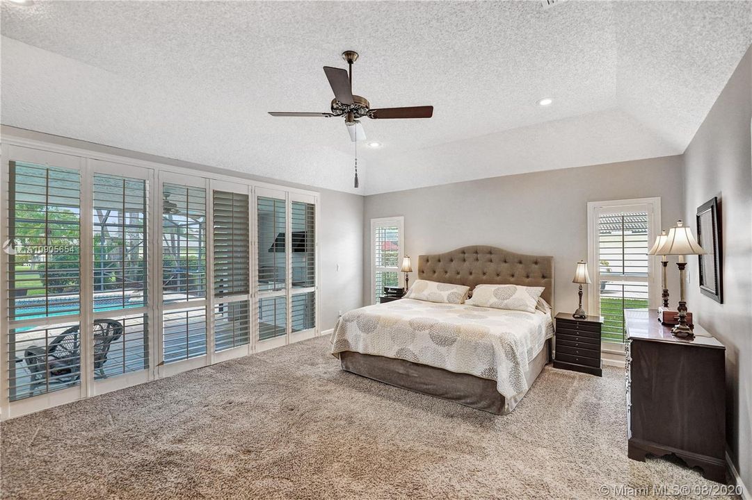 Recently Sold: $634,800 (5 beds, 3 baths, 2965 Square Feet)