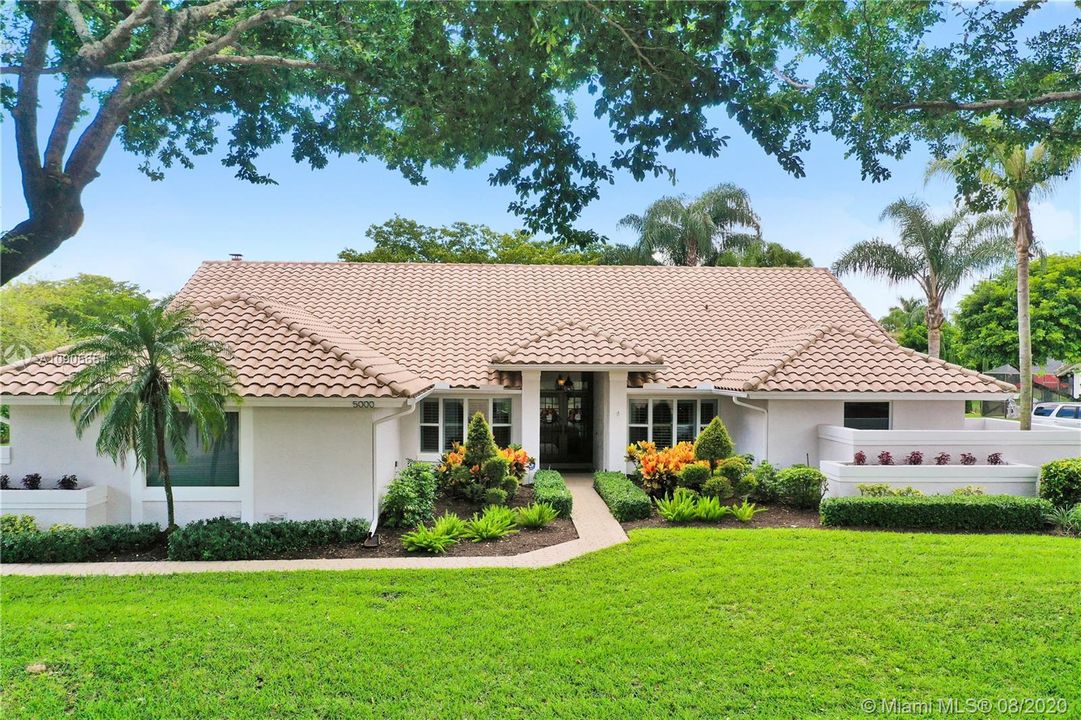 Recently Sold: $634,800 (5 beds, 3 baths, 2965 Square Feet)