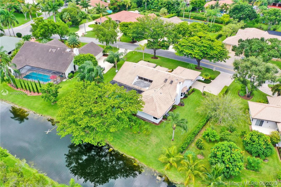 Recently Sold: $634,800 (5 beds, 3 baths, 2965 Square Feet)