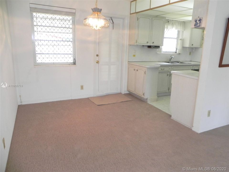 Recently Sold: $85,000 (1 beds, 1 baths, 625 Square Feet)