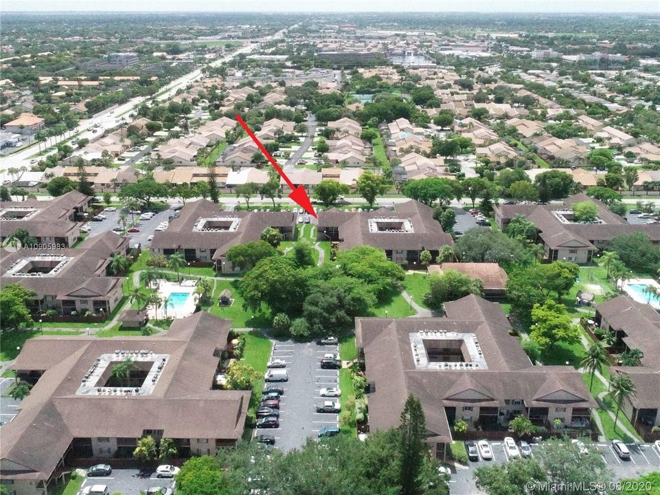Недавно продано: $179,900 (2 спален, 2 ванн, 986 Квадратных фут)