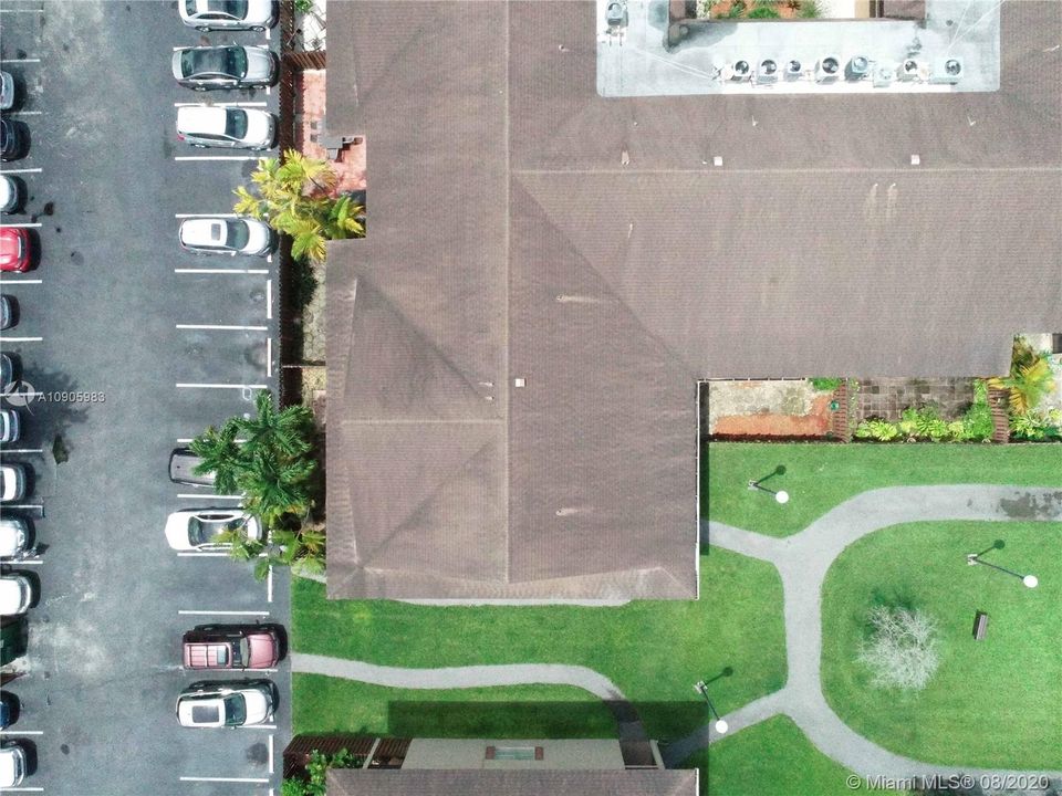 Недавно продано: $179,900 (2 спален, 2 ванн, 986 Квадратных фут)