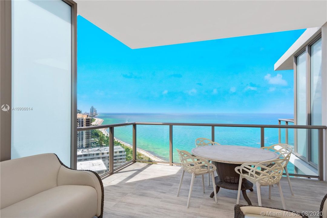 Recently Sold: $2,899,000 (2 beds, 2 baths, 1785 Square Feet)