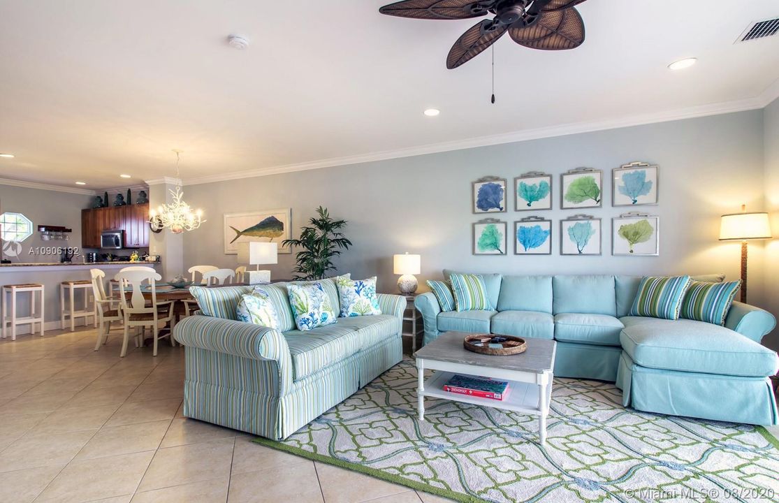 Vendido Recientemente: $739,000 (3 camas, 2 baños, 1600 Pies cuadrados)