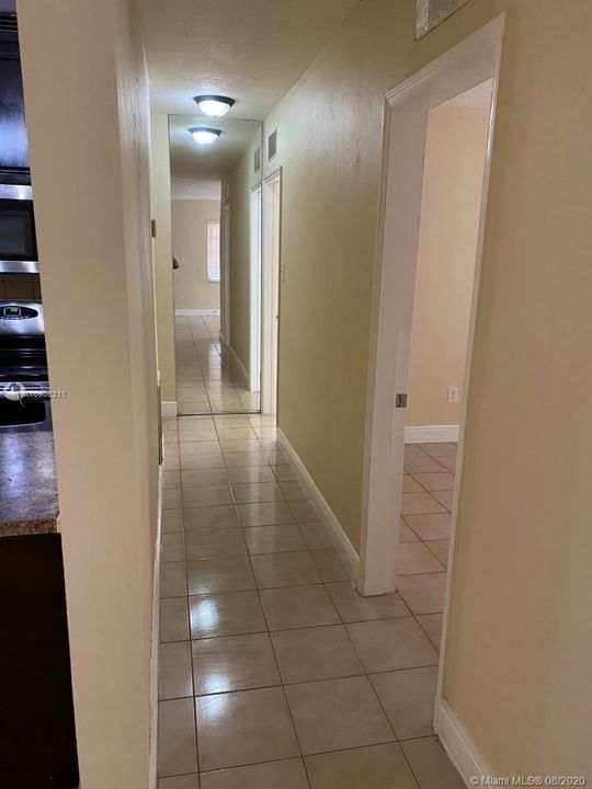 Recientemente alquilado: $2,000 (3 camas, 1 baños, 1751 Pies cuadrados)