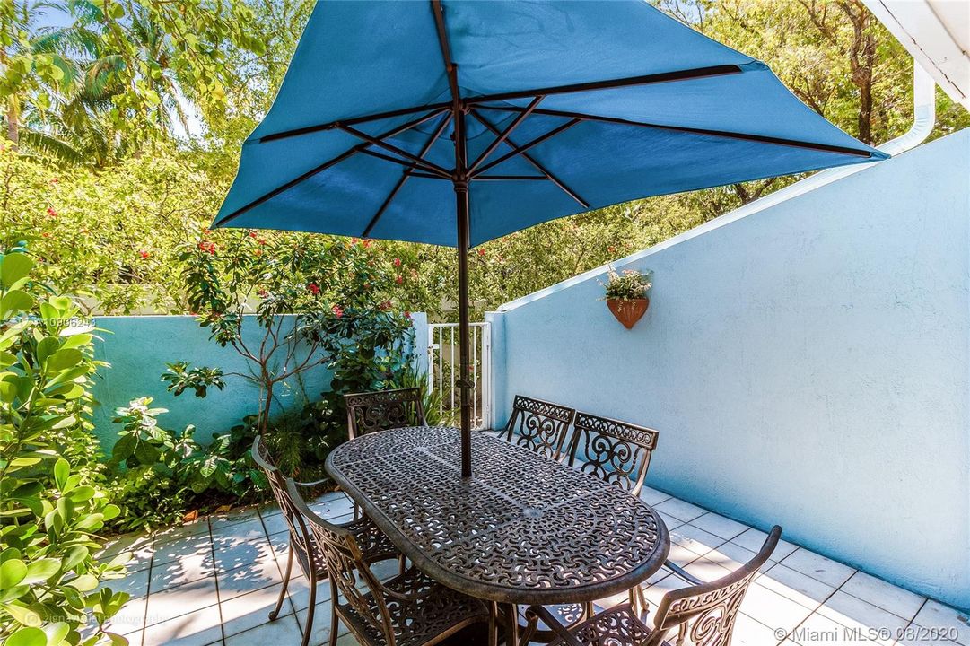 Недавно арендовано: $2,150 (1 спален, 2 ванн, 776 Квадратных фут)