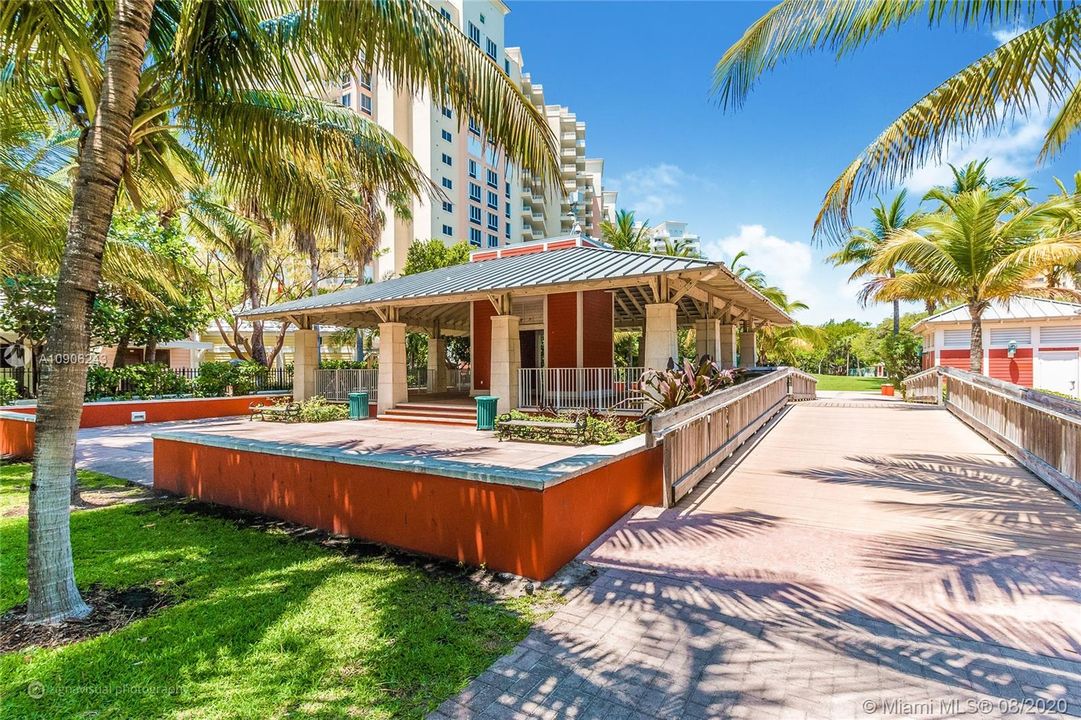 Недавно арендовано: $2,150 (1 спален, 2 ванн, 776 Квадратных фут)