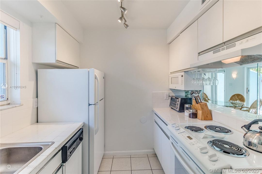 Недавно арендовано: $2,150 (1 спален, 2 ванн, 776 Квадратных фут)