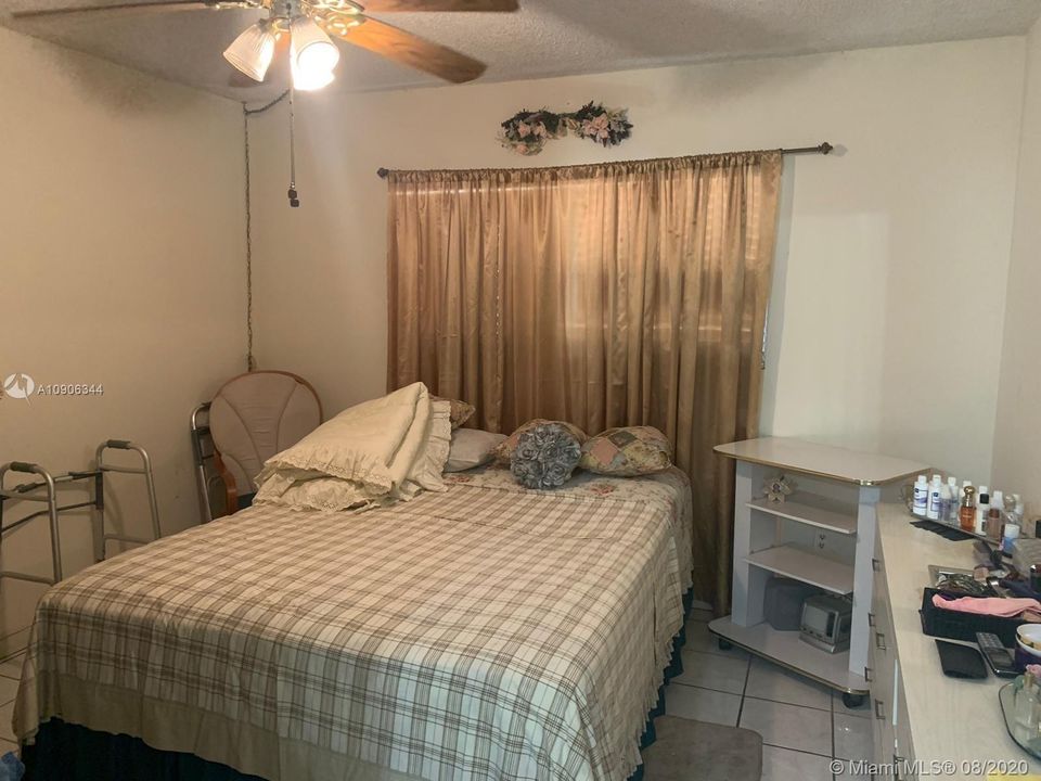 Recently Sold: $155,000 (2 beds, 2 baths, 750 Square Feet)