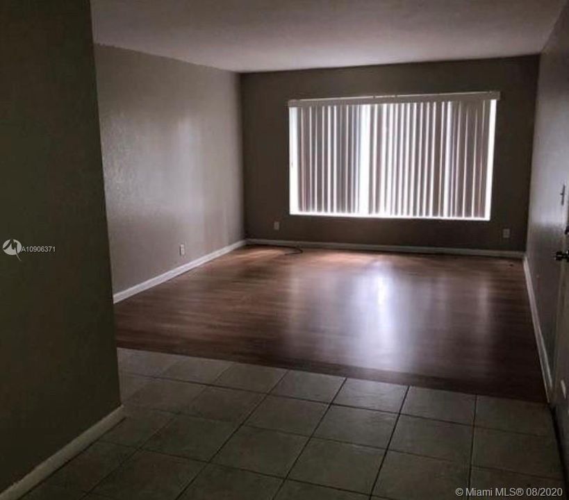 Recently Sold: $85,888 (1 beds, 1 baths, 648 Square Feet)