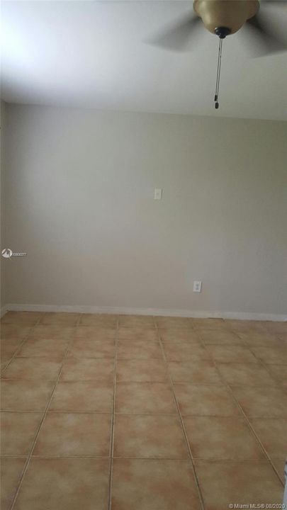 Recientemente alquilado: $1,600 (2 camas, 1 baños, 800 Pies cuadrados)
