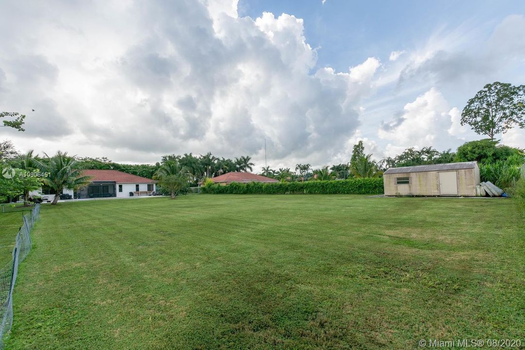 Vendido Recientemente: $629,000 (4 camas, 3 baños, 2466 Pies cuadrados)