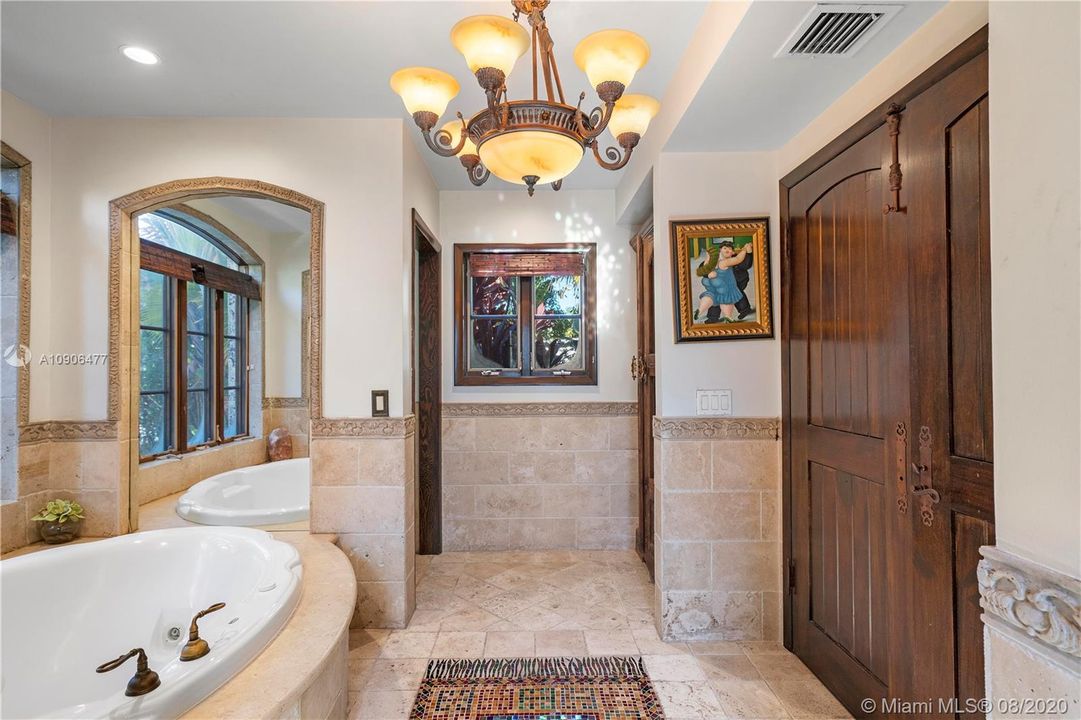 Недавно продано: $1,289,000 (4 спален, 3 ванн, 2744 Квадратных фут)