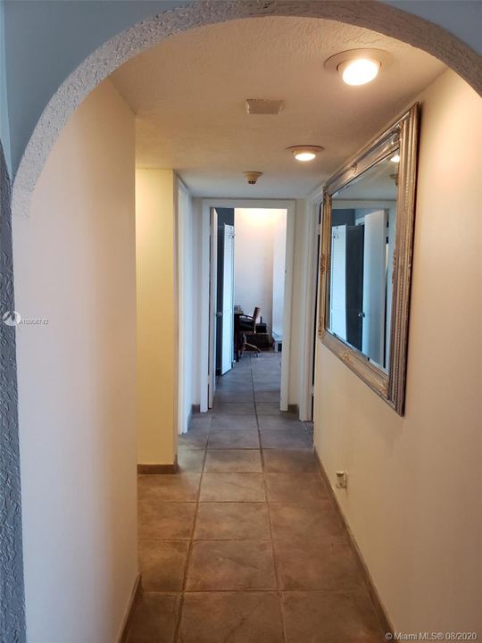Recently Sold: $455,000 (2 beds, 2 baths, 1335 Square Feet)