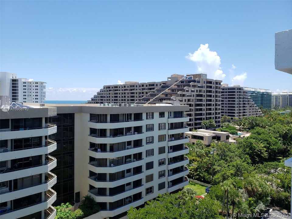 Recently Sold: $455,000 (2 beds, 2 baths, 1335 Square Feet)