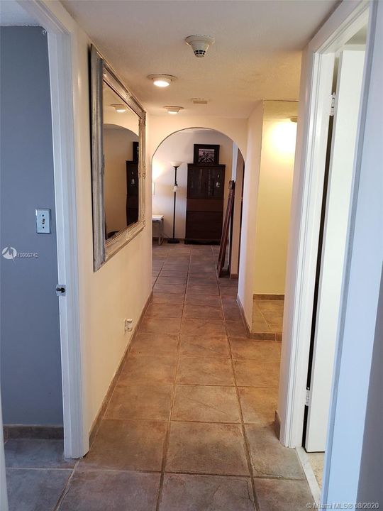Recently Sold: $455,000 (2 beds, 2 baths, 1335 Square Feet)