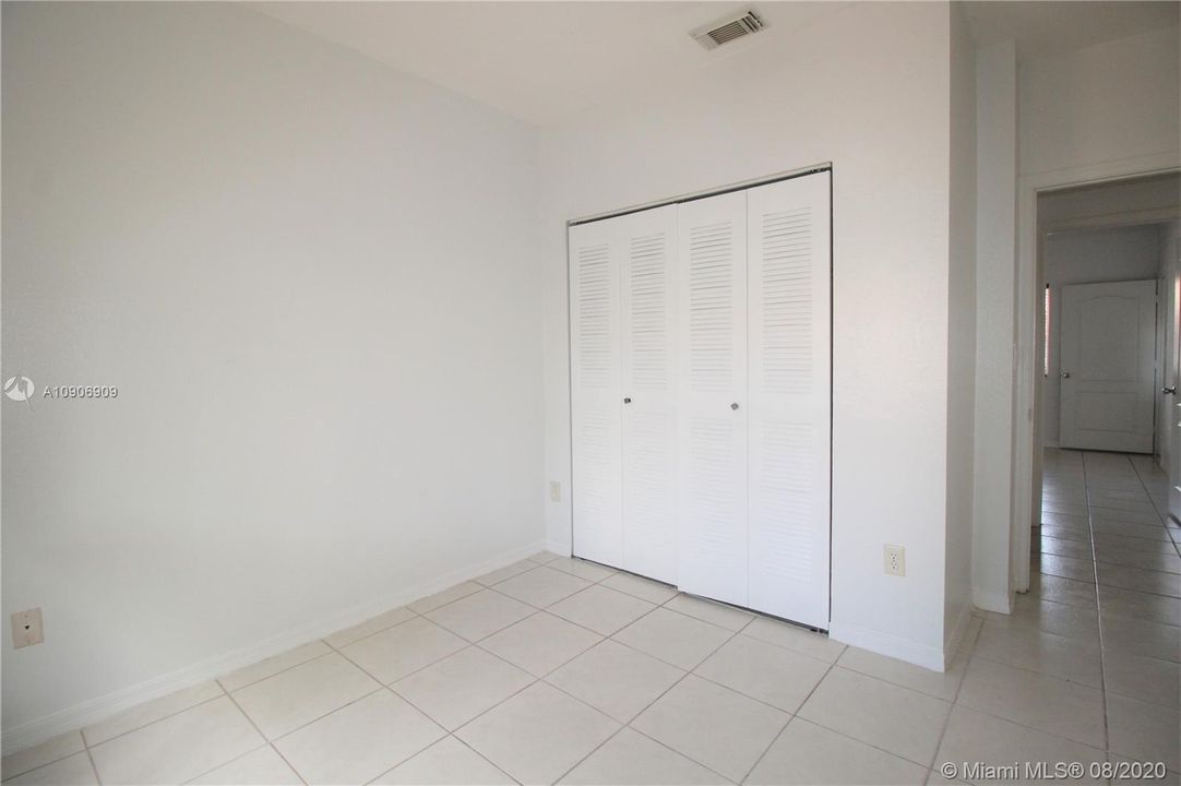 Недавно арендовано: $1,890 (3 спален, 2 ванн, 1030 Квадратных фут)