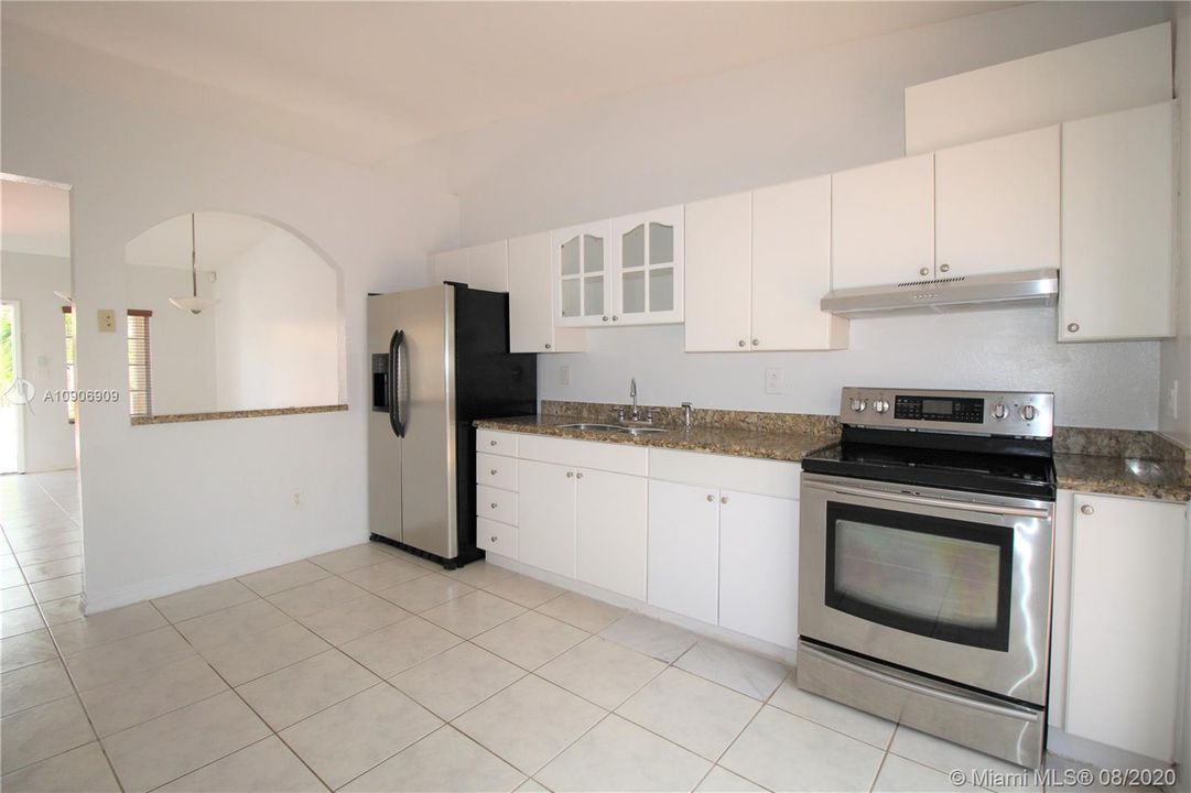 Недавно арендовано: $1,890 (3 спален, 2 ванн, 1030 Квадратных фут)