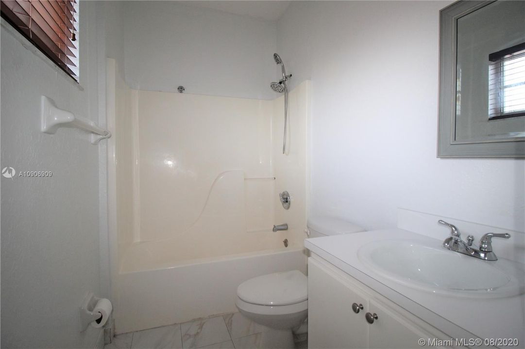 Недавно арендовано: $1,890 (3 спален, 2 ванн, 1030 Квадратных фут)