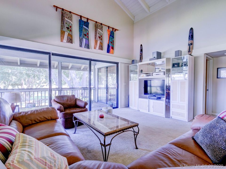 Recently Sold: $84,900 (2 beds, 2 baths, 1271 Square Feet)