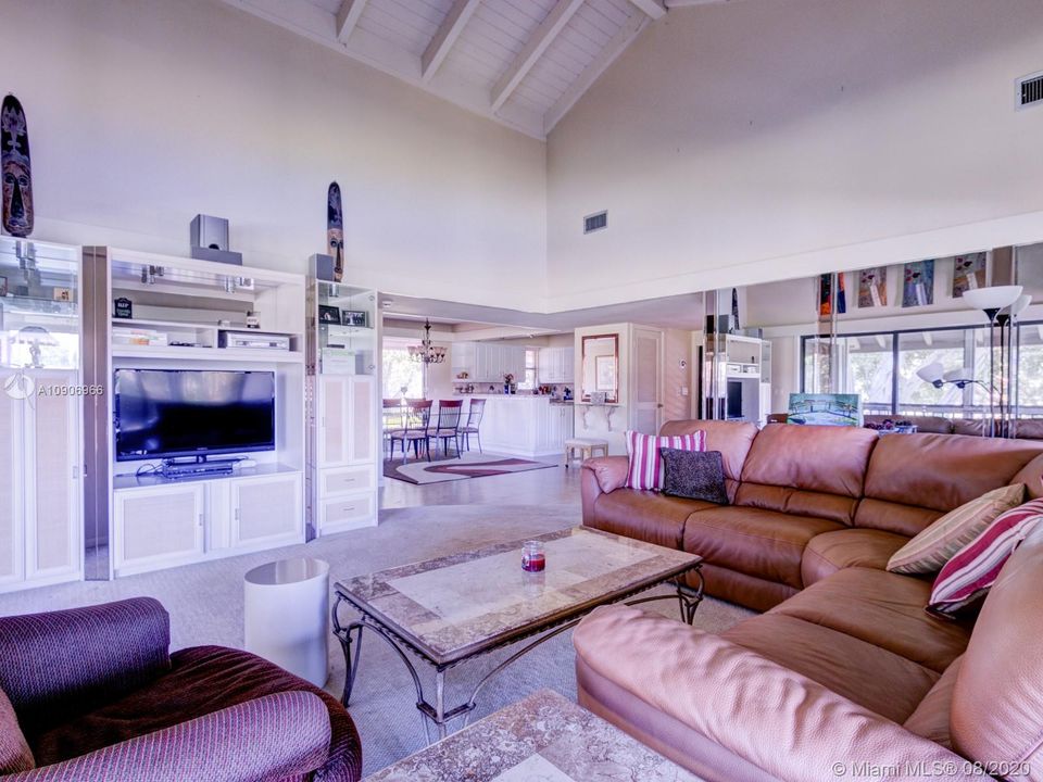 Recently Sold: $84,900 (2 beds, 2 baths, 1271 Square Feet)