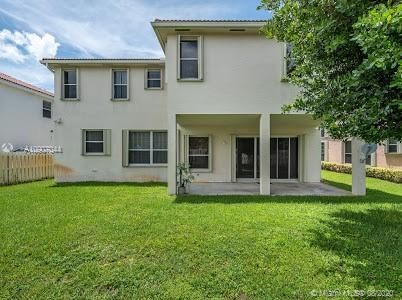Недавно арендовано: $3,500 (6 спален, 4 ванн, 4137 Квадратных фут)
