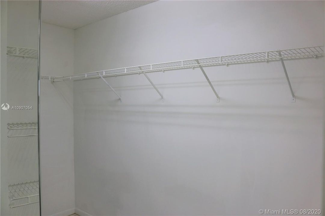 Recientemente alquilado: $1,550 (2 camas, 2 baños, 1207 Pies cuadrados)