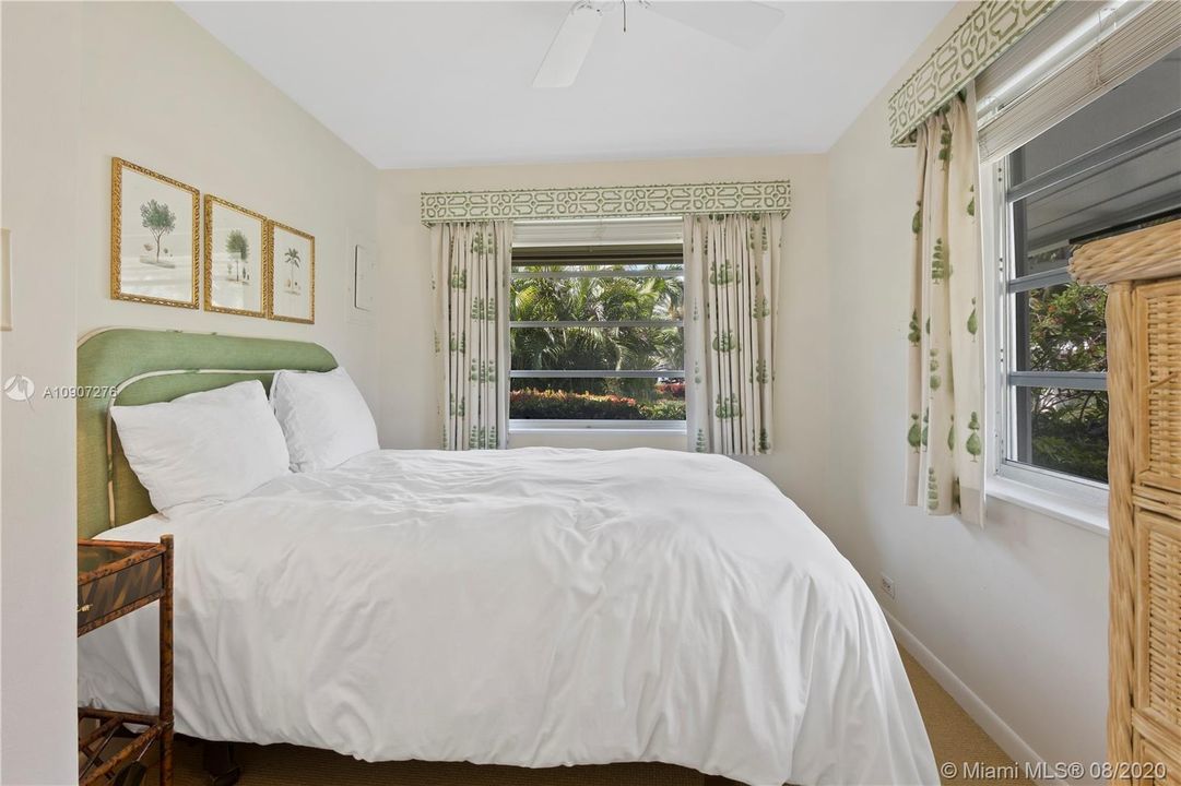 Recently Sold: $2,450,000 (3 beds, 2 baths, 0 Square Feet)