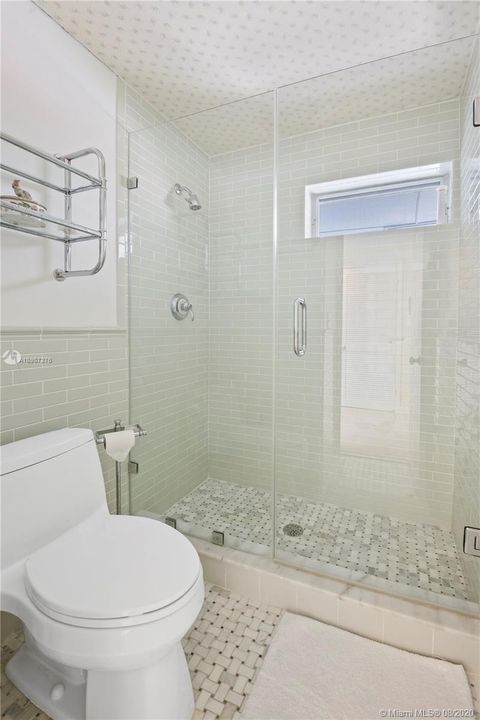 Recently Sold: $2,450,000 (3 beds, 2 baths, 0 Square Feet)