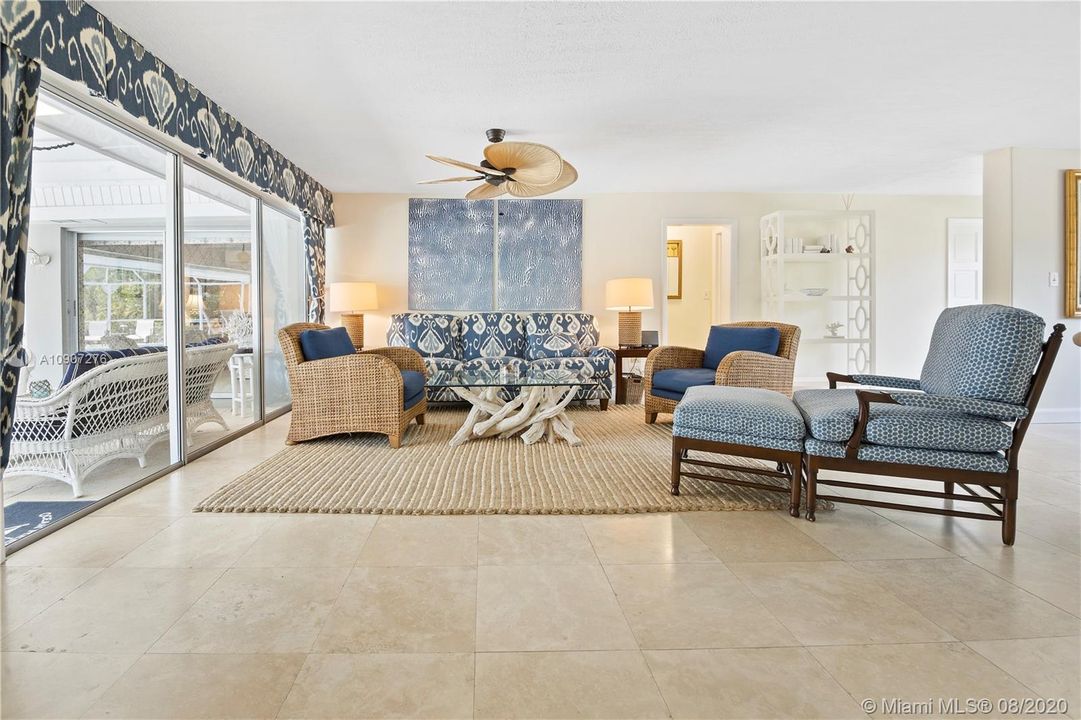 Recently Sold: $2,450,000 (3 beds, 2 baths, 0 Square Feet)