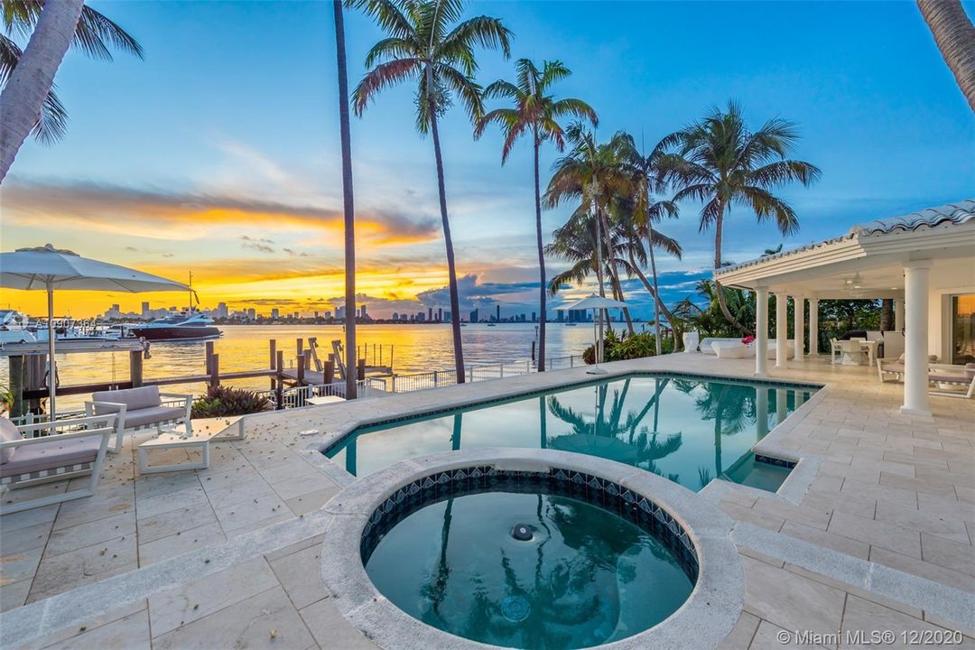 Recently Sold: $17,900,000 (5 beds, 5 baths, 5778 Square Feet)
