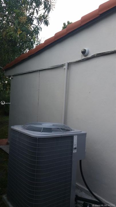 Vendido Recientemente: $475,000 (4 camas, 3 baños, 1672 Pies cuadrados)