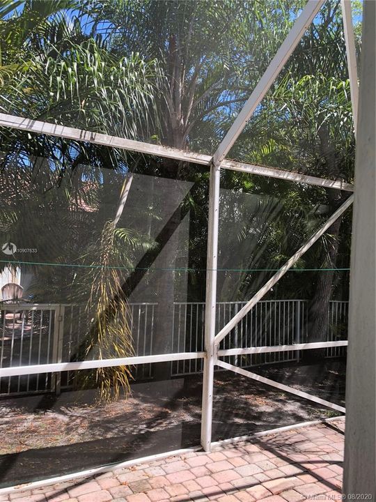 Recientemente alquilado: $2,350 (3 camas, 2 baños, 1610 Pies cuadrados)