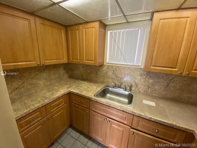 Recently Rented: $1,275 (2 beds, 1 baths, 866 Square Feet)