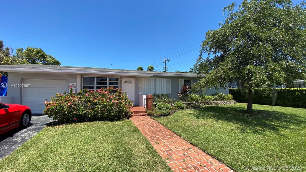 Recently Sold: $372,000 (3 beds, 2 baths, 2128 Square Feet)