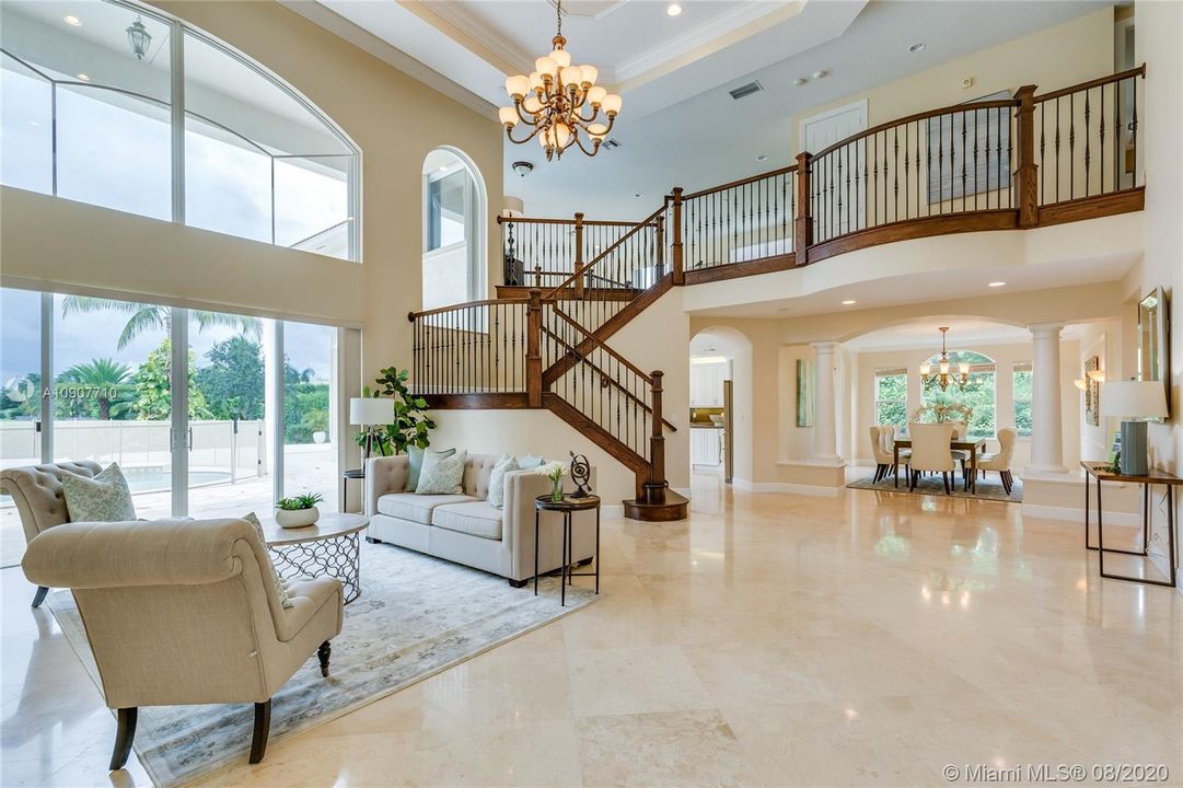Recently Rented: $8,200 (5 beds, 6 baths, 5325 Square Feet)