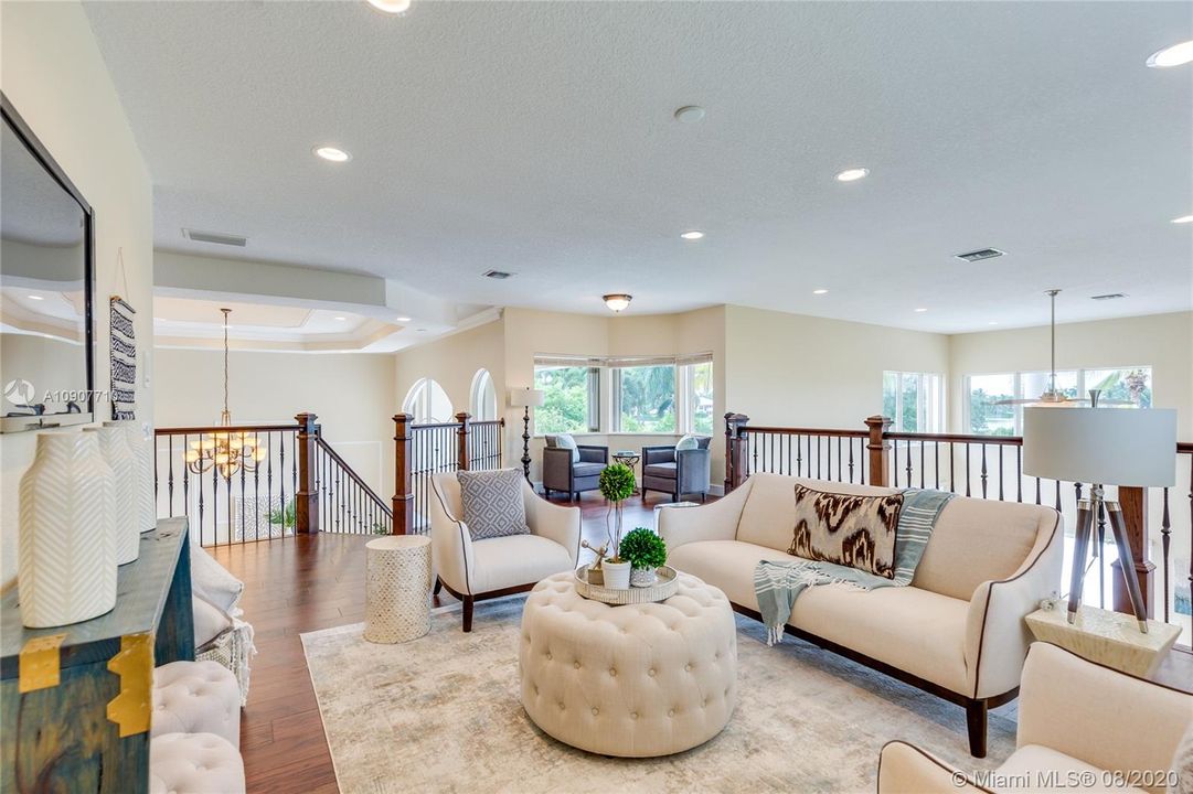 Recently Rented: $8,200 (5 beds, 6 baths, 5325 Square Feet)