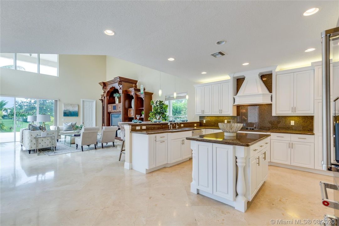 Recently Rented: $8,200 (5 beds, 6 baths, 5325 Square Feet)