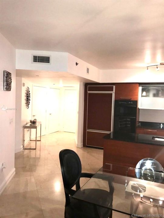 Recently Rented: $5,500 (2 beds, 2 baths, 1458 Square Feet)