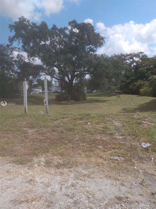 最近售出: $550,000 (0.62 acres)