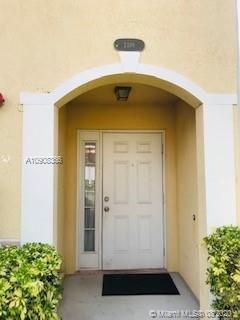 Recently Rented: $1,770 (3 beds, 2 baths, 1182 Square Feet)