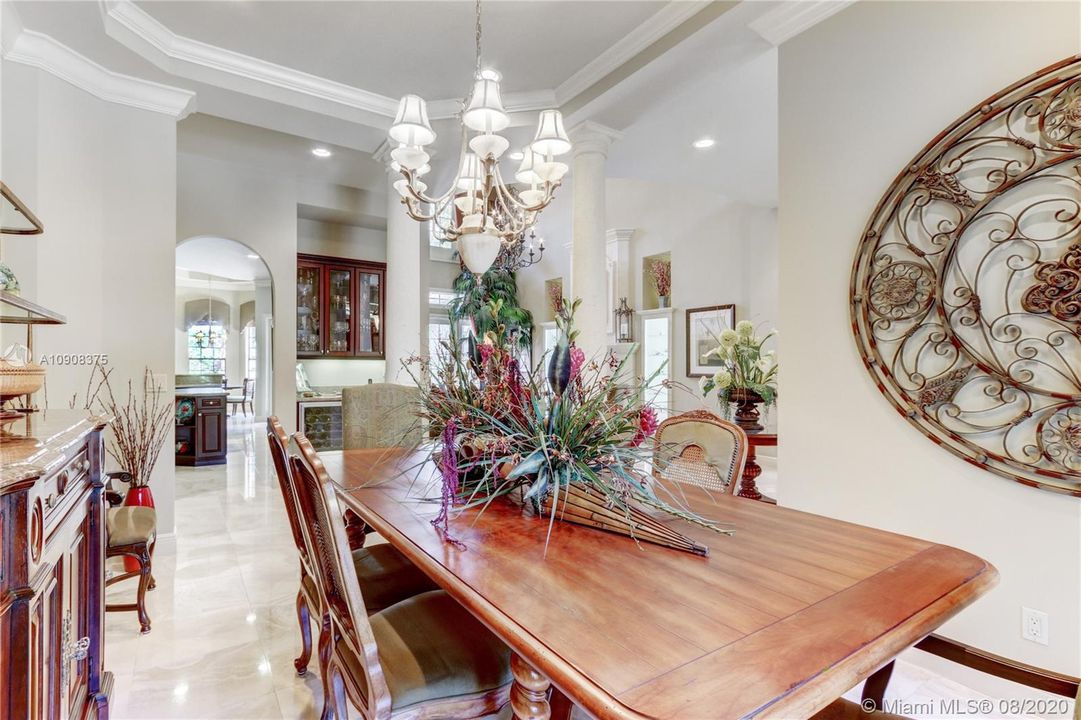 Recently Sold: $1,800,000 (4 beds, 5 baths, 4681 Square Feet)