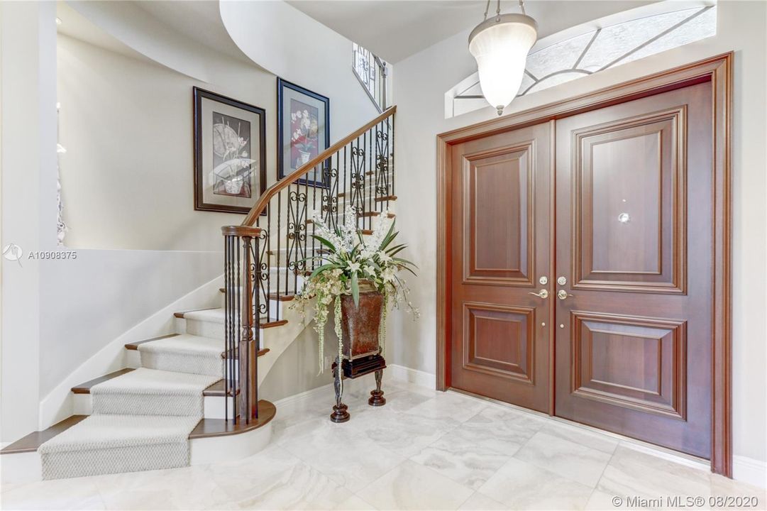 Recently Sold: $1,800,000 (4 beds, 5 baths, 4681 Square Feet)