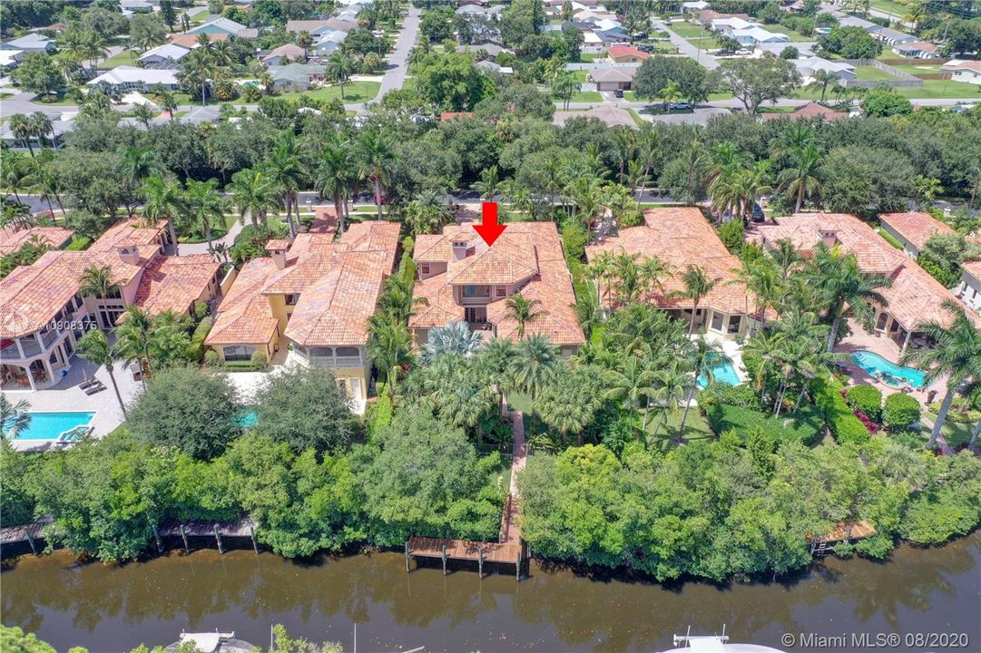 Recently Sold: $1,800,000 (4 beds, 5 baths, 4681 Square Feet)