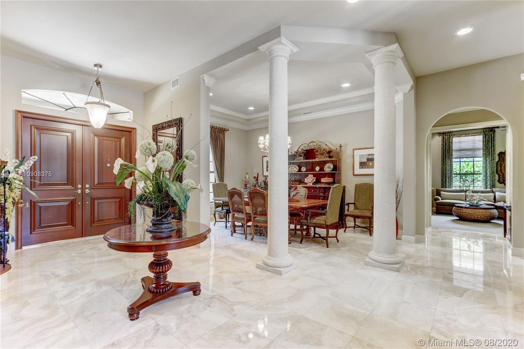 Recently Sold: $1,800,000 (4 beds, 5 baths, 4681 Square Feet)